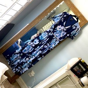 Enfocus studio dress blue flowers size 4